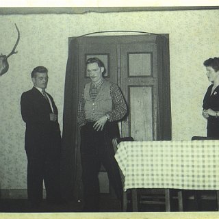 Bild0623 Weihnachten 1955 Aufnahme aus dem Lustspiel "Die Verlobungshose"