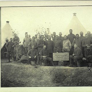 Bild0693 Mai 1919 Karl Brühl (mit Kreuz) 1. WK Saloniki
