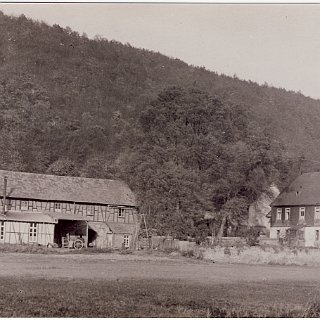 Bild0044 um 1940 Die Hammermühle im Aartal.
