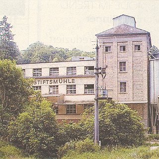 Bild0308 Die Stiftsmühle (Gemarkung Bleidenstadt) im Aartal.Die einzige Mühle, die auch heute noch in Betrieb ist und Mehl produziert.