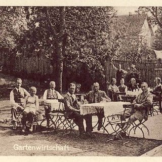 Bild0029 Postkartenbild "Gartenwirtschaft" der Gaststätte "Zur guten Quelle" (Wink / Bodenheimer) dort hatten ca. 50-60 Personen Platz.