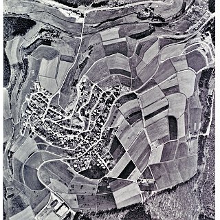 Bild0420 1977? Eine Luftbildaufnahme von Seitzenhahn.